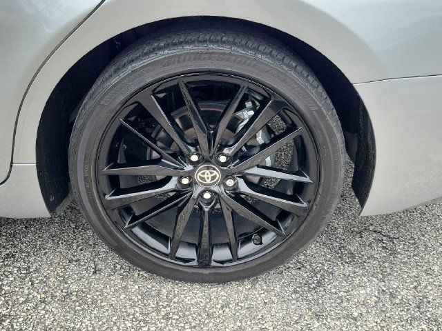 Used 2024 Toyota Camry XSE FWD image 7