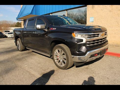 Used 2022 Chevrolet Silverado 1500 LTZ w/ Technology Package image 1
