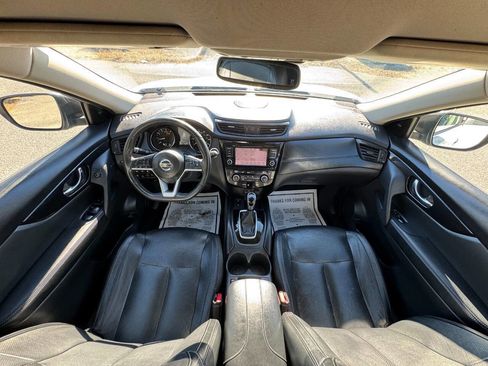 Used 2019 Nissan Rogue SL w/ Premium Package image 15