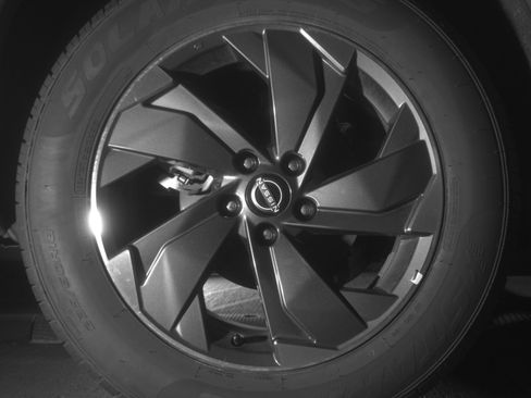 Used 2025 Nissan Rogue SV image 15