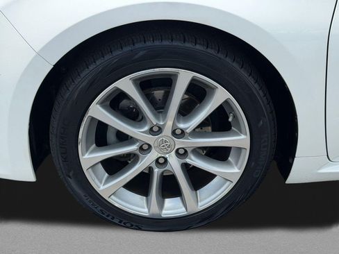 Used 2014 Toyota Avalon XLE Touring FWD image 12