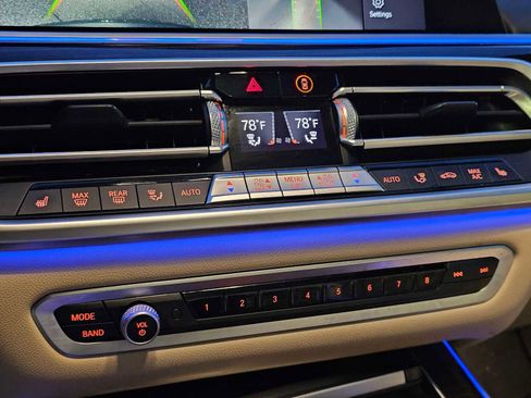 Used 2021 BMW X5 xDrive40i w/ Convenience Package image 30