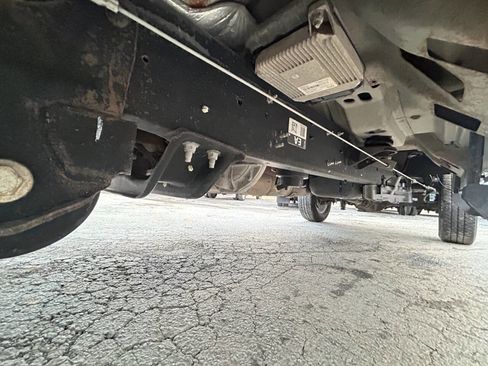 Used 2015 Ford F350 Lariat w/ Lariat Interior Package image 31