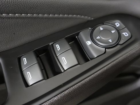 Used 2023 Chevrolet Traverse LT AWD/4WD image 40