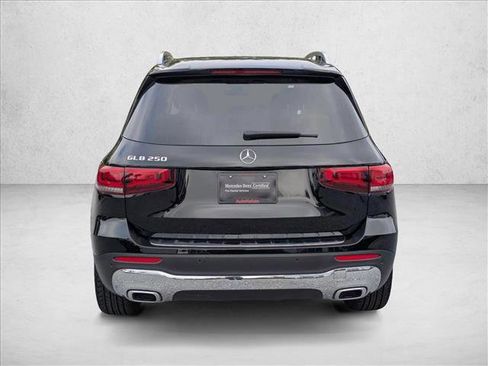Certified 2023 Mercedes-Benz GLB 250 image 7