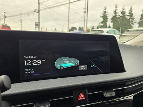 Used 2022 Kia EV6 Wind image 24