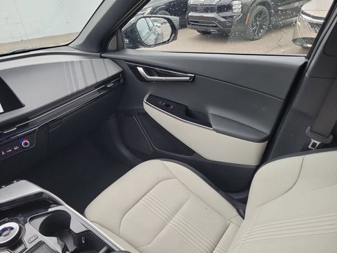 Used 2023 Kia EV6 GT-Line w/ GT-Line White Seat Package RWD image 11