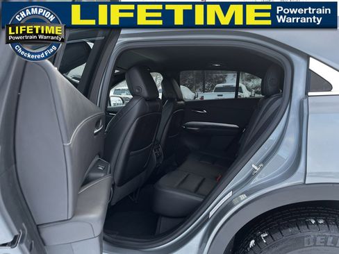 Used 2023 Cadillac XT4 Premium Luxury image 27