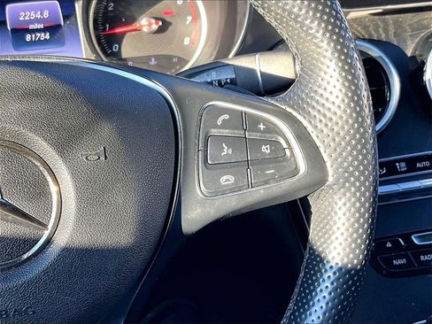 Used 2019 Mercedes-Benz GLC 300 GLC 300 w/ Premium Package image 17