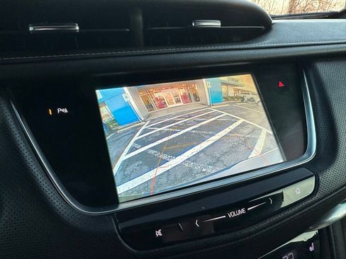 Used 2018 Cadillac XT5 Luxury w/ Driver Awareness Package image 28