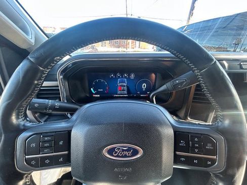 Used 2024 Ford F250 Lariat w/ Chrome Package image 17