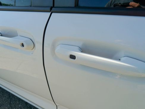 Used 2021 Toyota Sienna LE AWD/4WD image 8