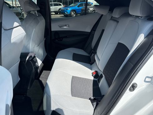 Used 2024 Toyota Corolla SE w/ SE Package image 6