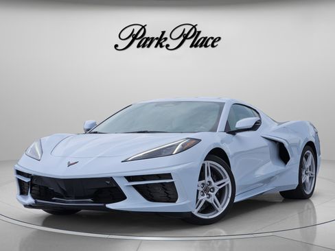 Used 2024 Chevrolet Corvette Stingray Preferred Cpe w/ 2LT RWD image 1
