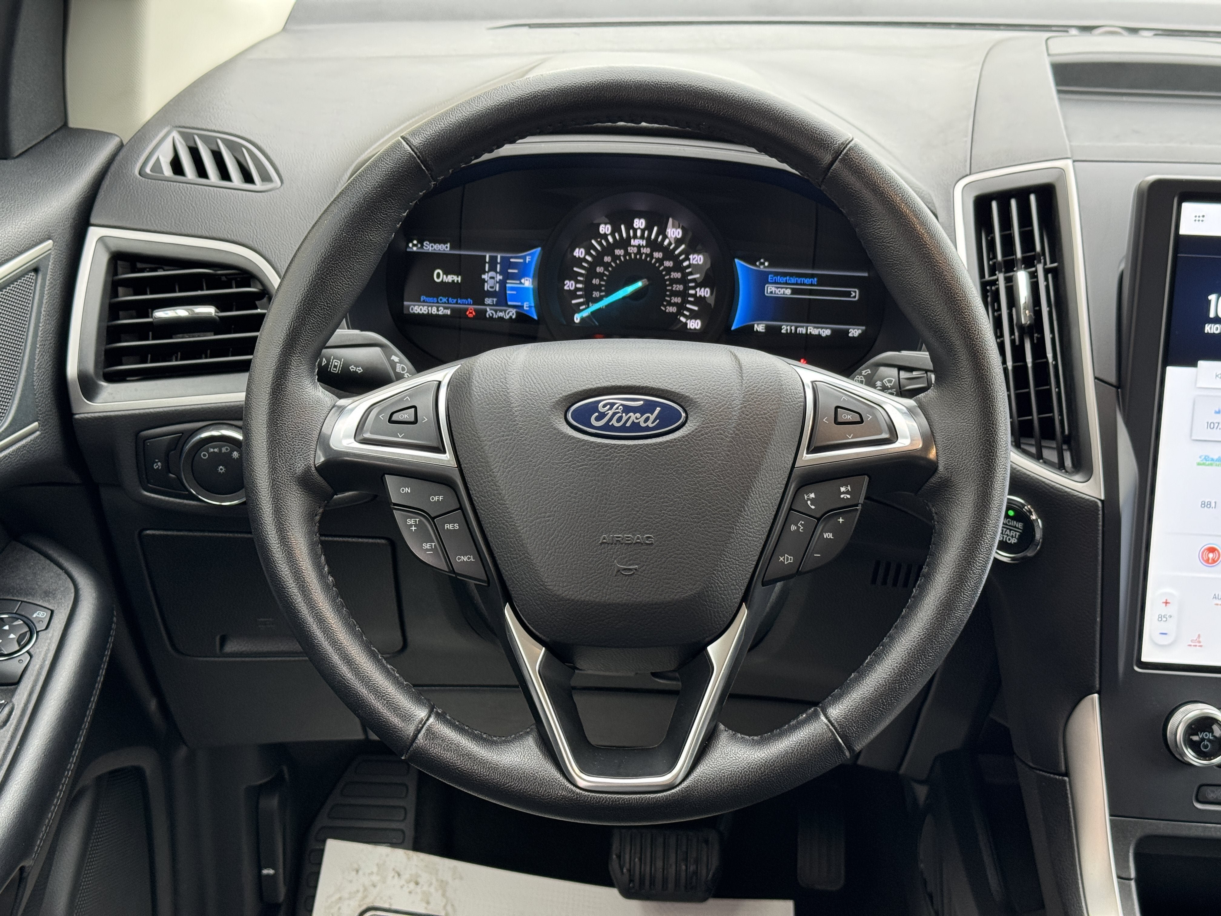 Used 2024 Ford Edge SEL AWD/4WD image 10