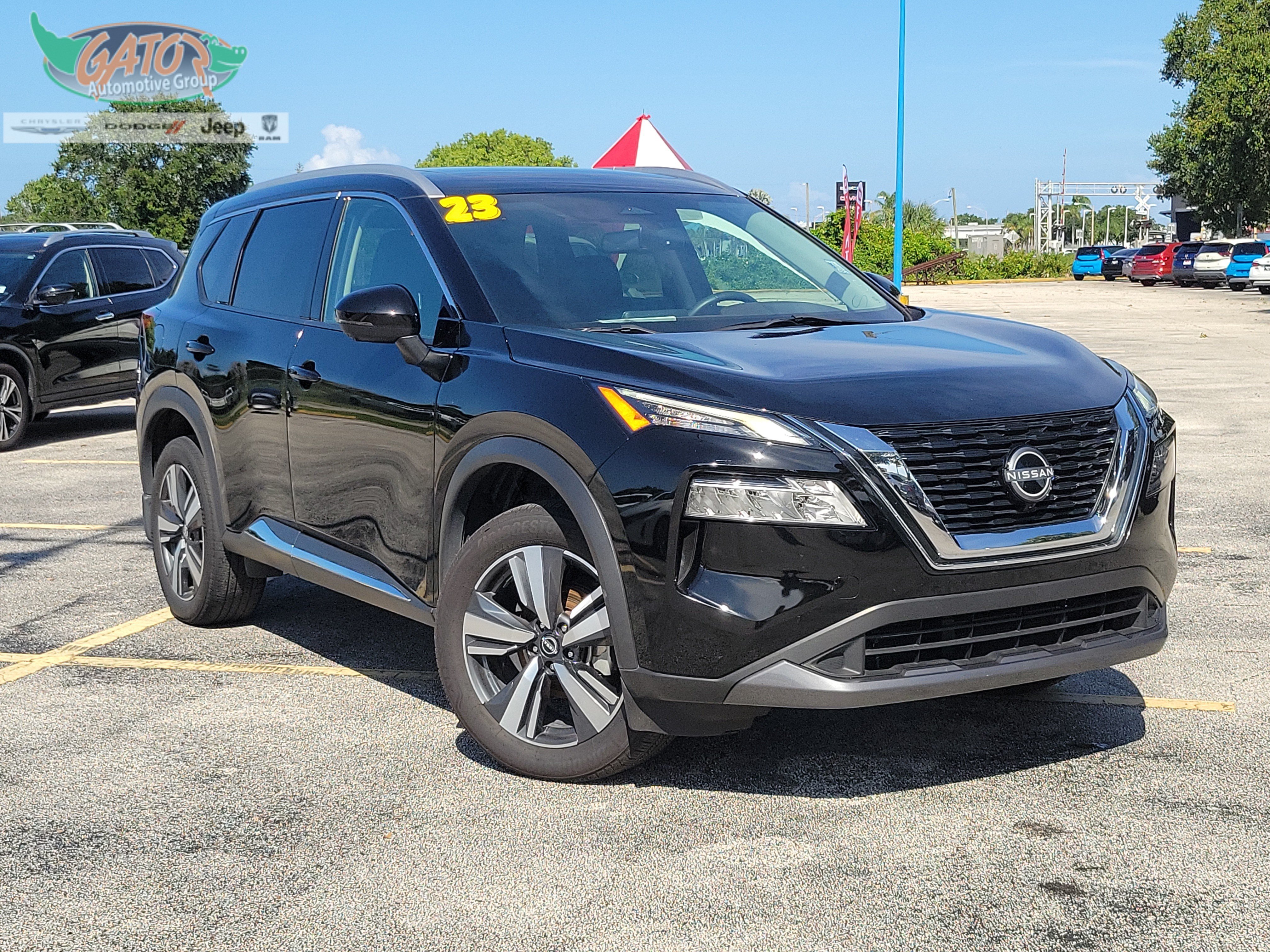 Used 2023 Nissan Rogue SL AWD/4WD image 1
