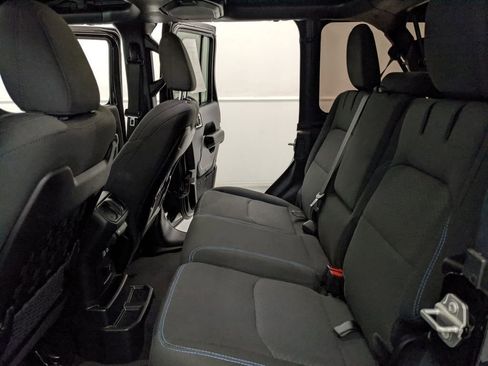 Used 2023 Jeep Wrangler Unlimited Rubicon 4xe AWD/4WD image 39