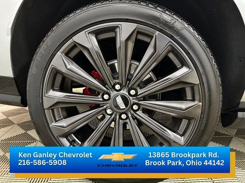 Used 2025 Cadillac Escalade V image 28