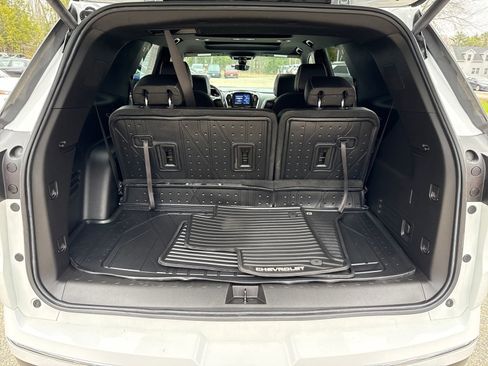 Used 2023 Chevrolet Traverse Premier AWD/4WD image 23