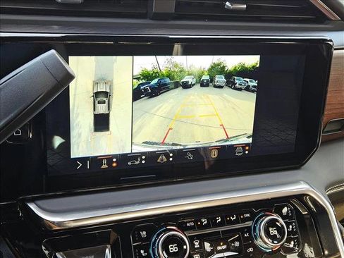 Used 2024 GMC Sierra 2500 Denali Ultimate AWD/4WD image 15