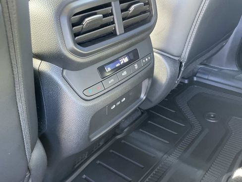 New 2025 Honda Pilot EX-L image 12