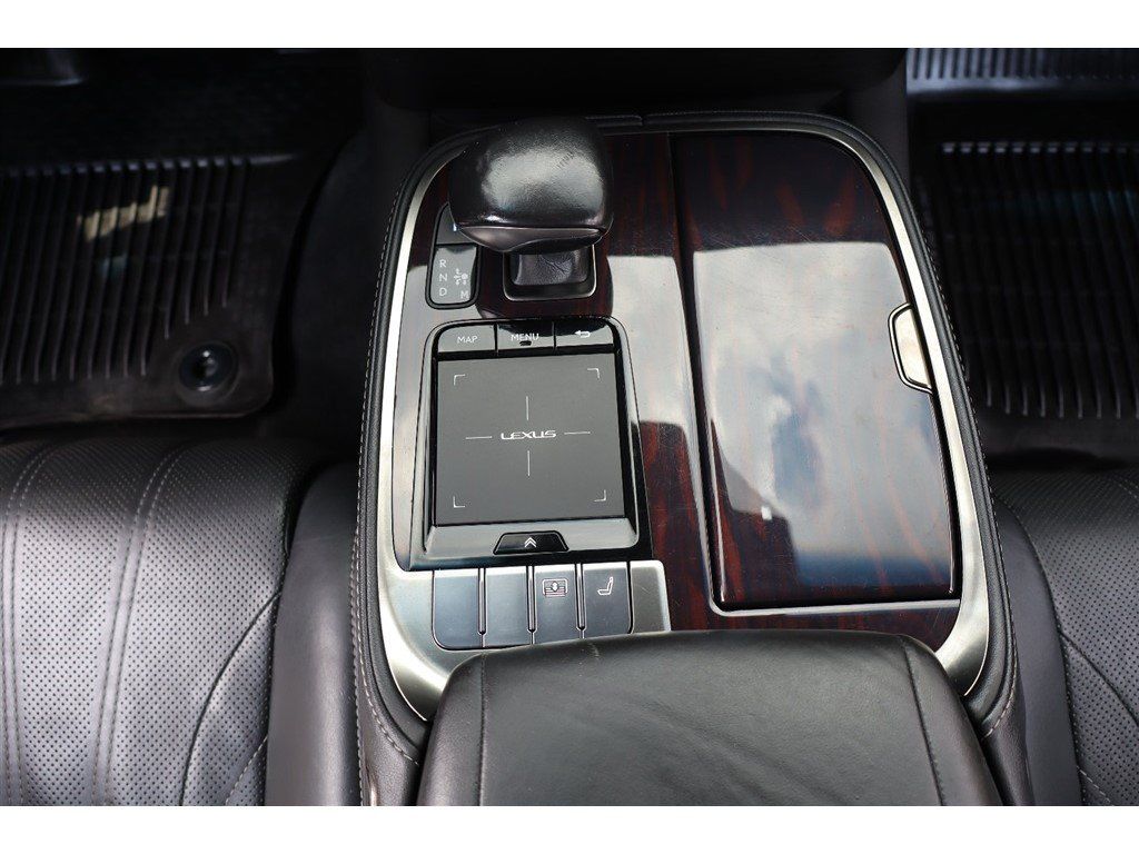Used 2018 Lexus LS 500 AWD w/ Interior Upgrade Package image 28