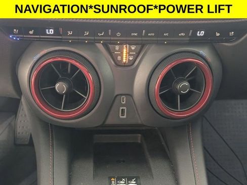 Used 2019 Chevrolet Blazer RS FWD image 24