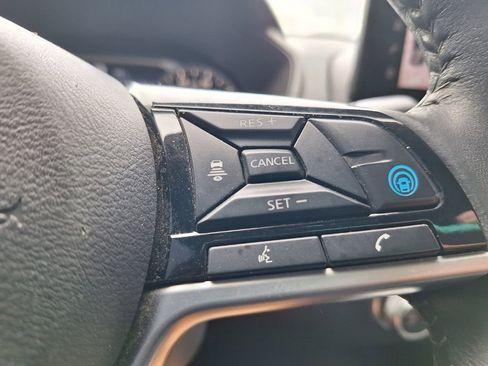 Used 2023 Nissan Altima 2.5 SV w/ SV Premium Package FWD image 14