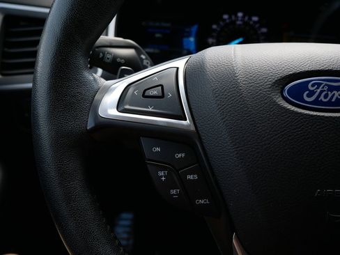 Certified 2019 Ford Edge SEL w/ Equipment Group 201A AWD/4WD image 17