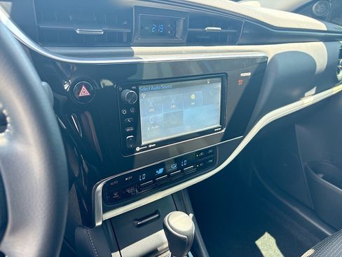 Used 2018 Toyota Corolla iM FWD image 9