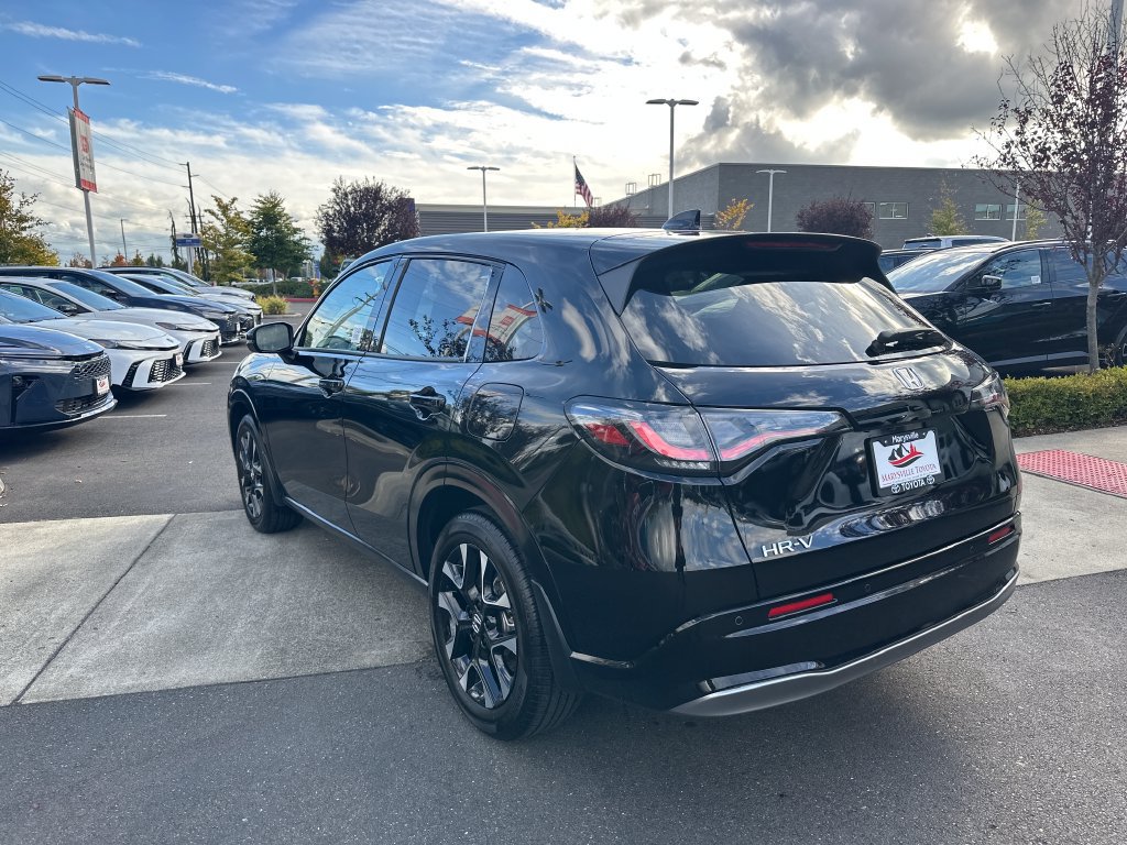 Used 2026 Honda HR-V EX-L image 3