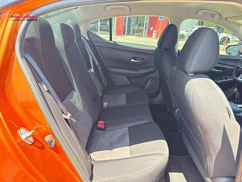 Used 2025 Nissan Sentra SR FWD image 8
