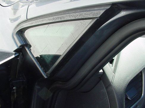 Used 2015 Volkswagen Golf TDI SE w/ Lighting Package image 6