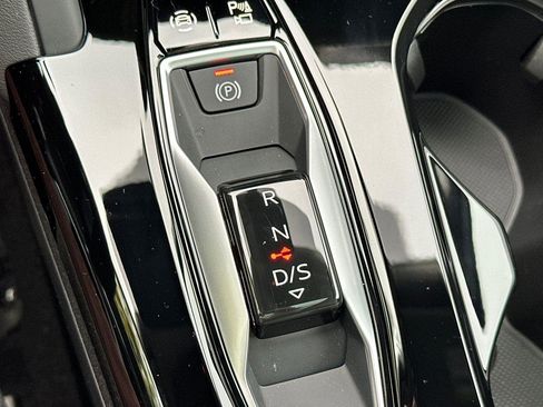 New 2025 Audi Q5 Premium image 21