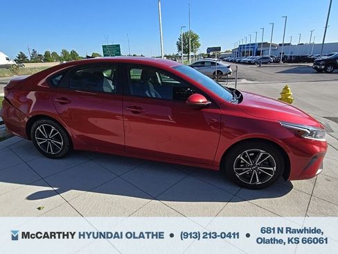 Used 2023 Kia Forte LXS FWD image 10