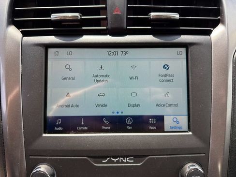 Used 2020 Ford Fusion SE FWD image 27