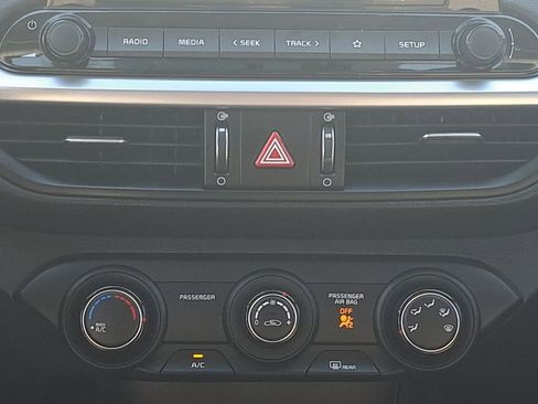 Used 2023 Kia Forte LXS image 19