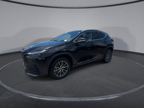 Used 2025 Lexus NX 250 FWD w/ Cold Area Package image 5