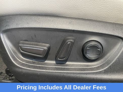 Used 2019 Toyota Camry LE FWD image 27