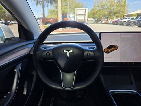 Used 2021 Tesla Model 3 Long Range image 13