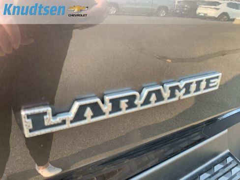 Used 2021 RAM 1500 Laramie AWD/4WD image 9