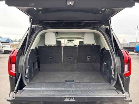 Used 2025 Ford Expedition Platinum AWD/4WD image 25