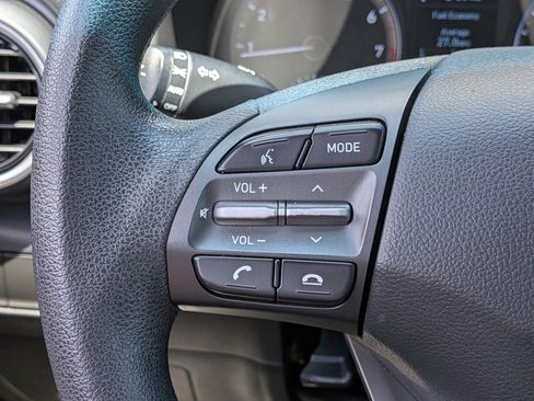 Used 2019 Hyundai Kona SE FWD image 23