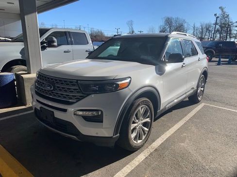 Used 2024 Ford Explorer Limited image 12