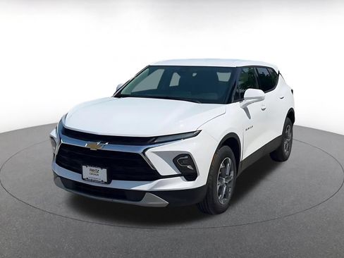 Used 2025 Chevrolet Blazer LT FWD image 5