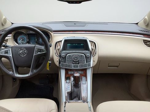 Used 2011 Buick LaCrosse CXL FWD image 12