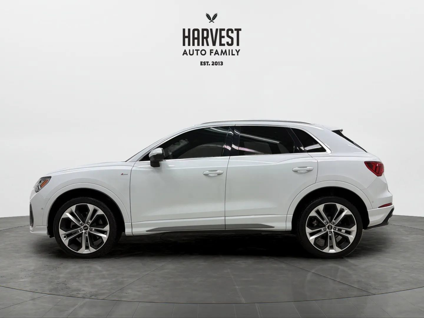 Used 2020 Audi Q3 2.0T Prestige w/ Prestige Package AWD/4WD image 2