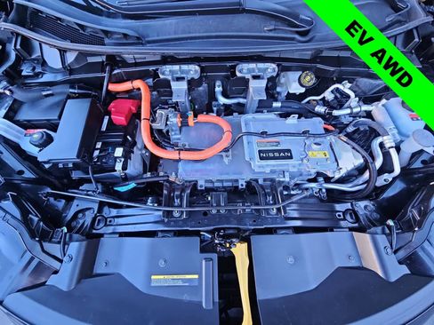 Used 2023 Nissan Ariya AWD image 13