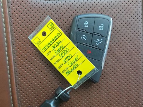 Used 2024 GMC Sierra 2500 Denali Ultimate w/ Max Trailering Package AWD/4WD image 23