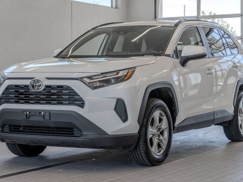 Used 2024 Toyota RAV4 XLE w/ Weather Package AWD/4WD image 25